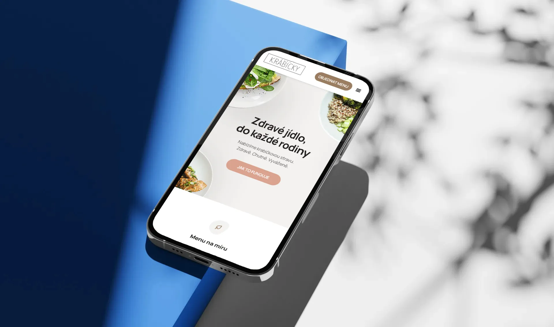 Mobilní mockup webu Beru KRABIČKY
